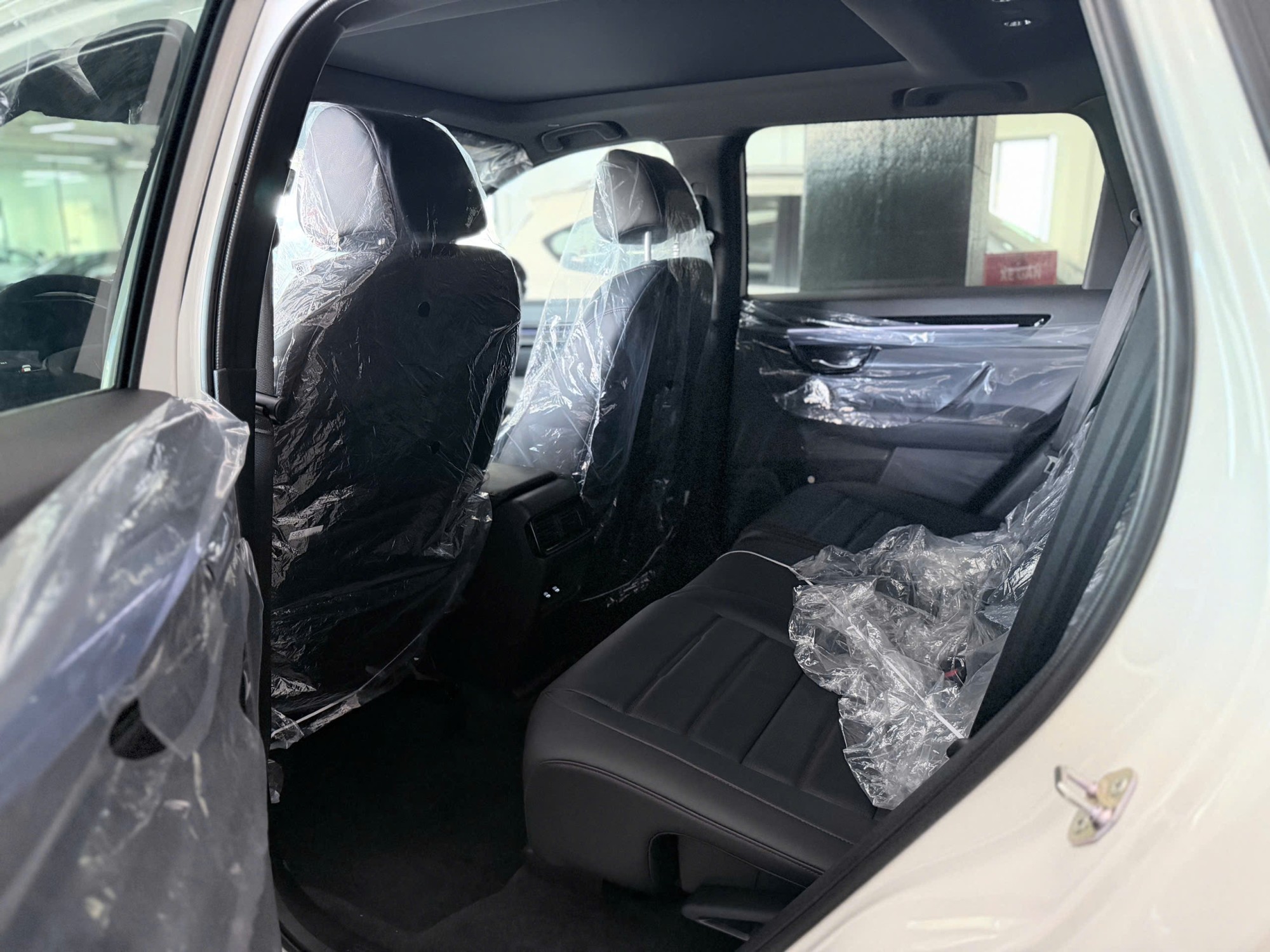 Hàng ghế 2 Honda CR-V e:HEV (RS Hybird) 2026 Màu Đỏ