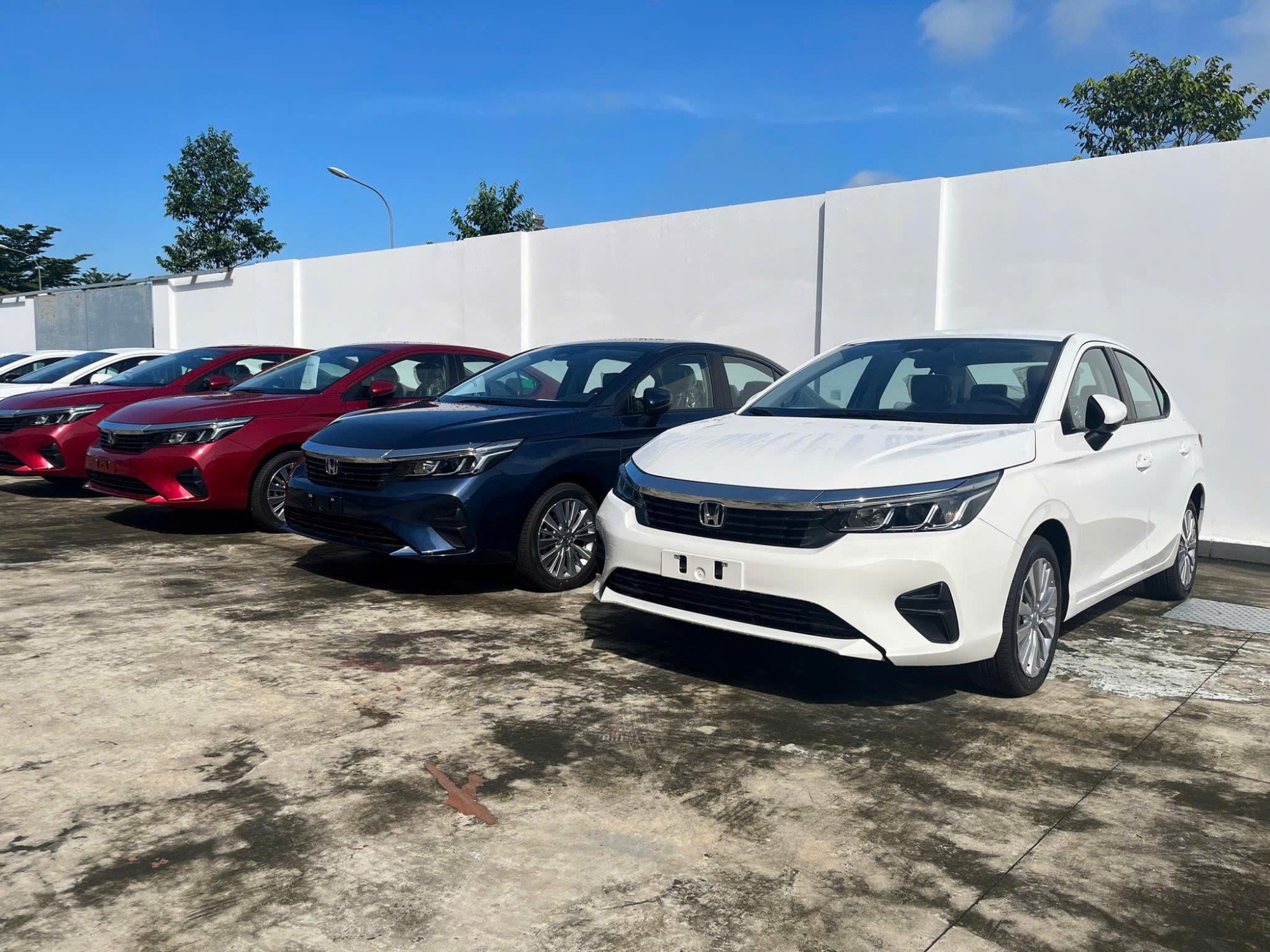 Ngoại thất Honda City L 2025