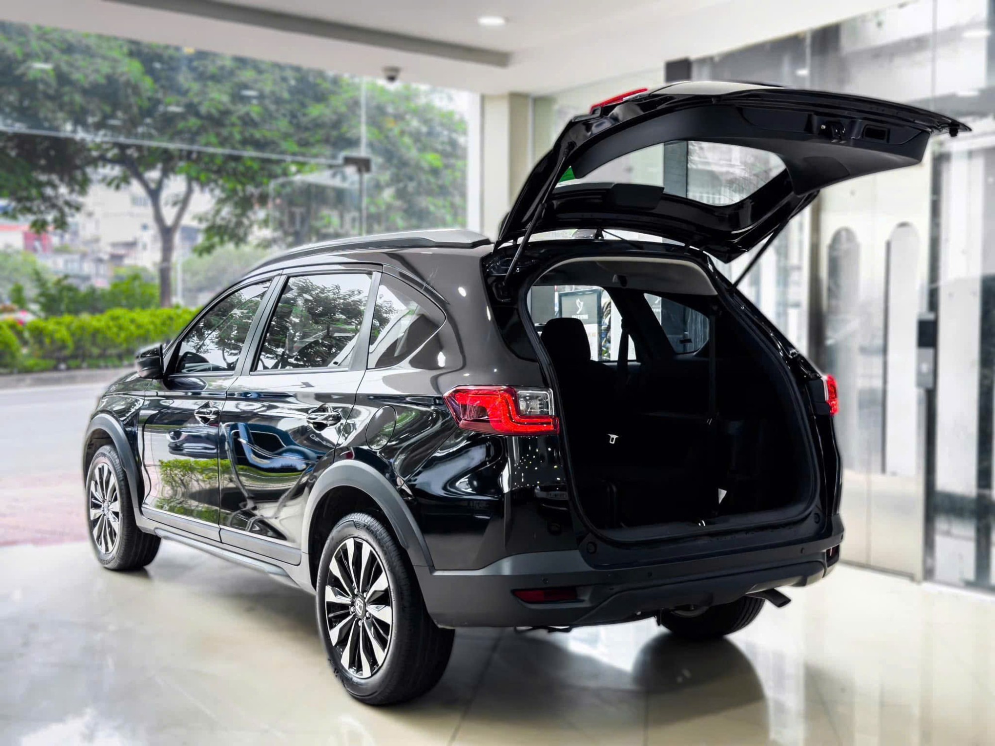 Honda BR-V G màu đen - Đại lý Honda Ô tô Quận 2