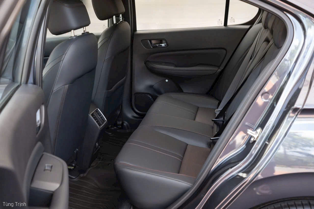 Hàng ghế sau của Honda City