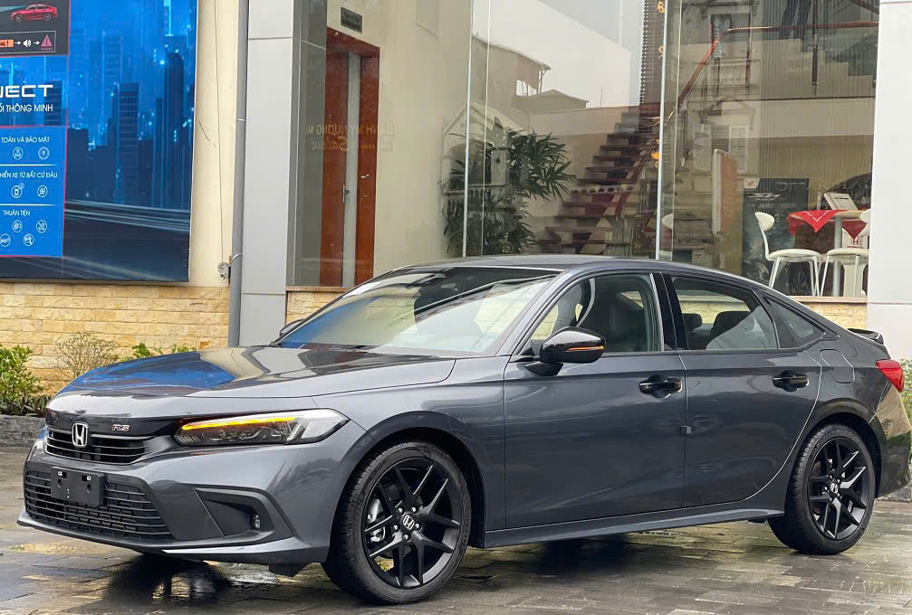 Ngoại thất Honda CIVIC RS Xăng