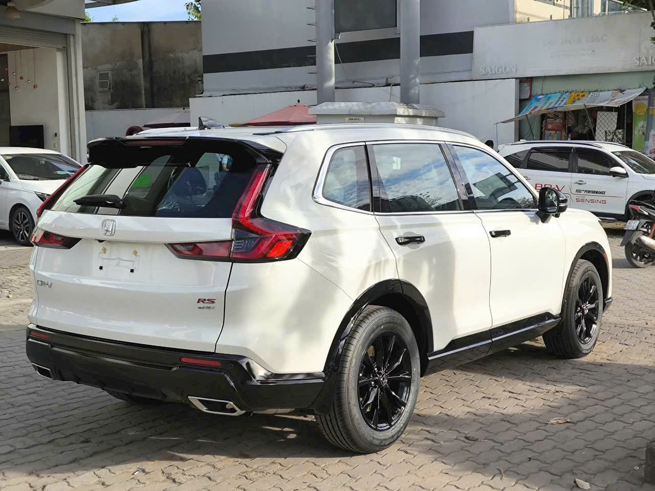 Honda CRV e:HEV RS 2026 - Hybrid màu trắng