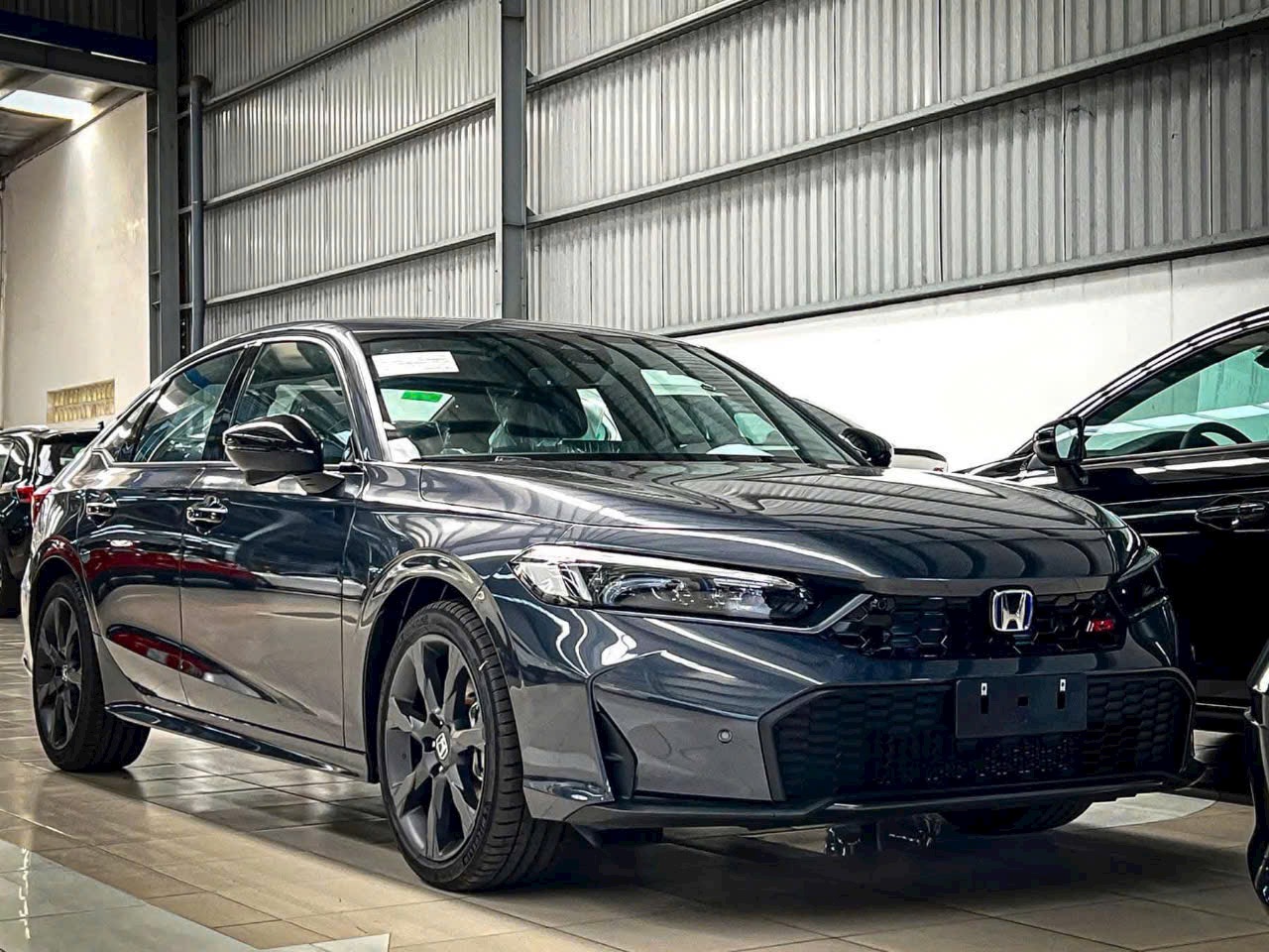 Mẫu xe Honda Civic Hybird đang bán tại thị trường Việt Nam