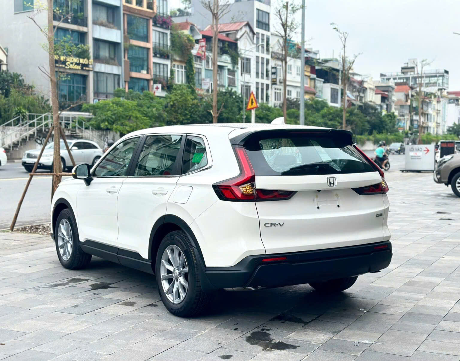 Đuôi xe Honda CRV L